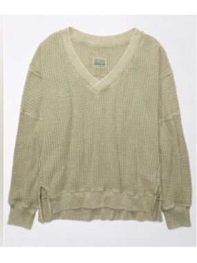 American Eagle Big Hug V Neck Waffle Sweatshirt!